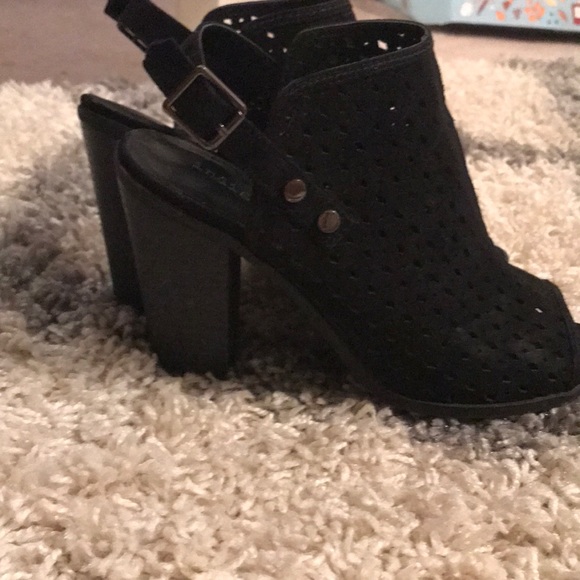 Booties - Picture 3 of 4